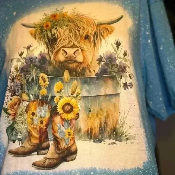 Gildan Cow Bandana Farm Animal Highland Cow Graphics Women T-shirt - Picture 2 of 12
